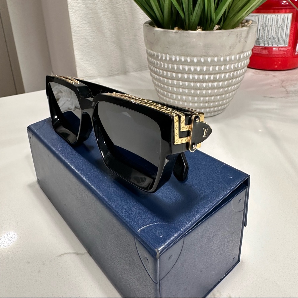 Louis Vuitton Millionaire sunglasses.